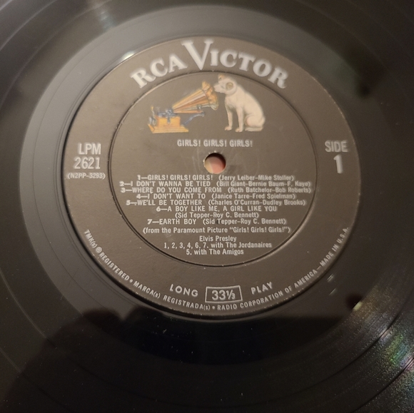 Paramount Pictures Elvis in Girls, Girls, Girls vintage vinyl record. GUC - Picture 5 of 9